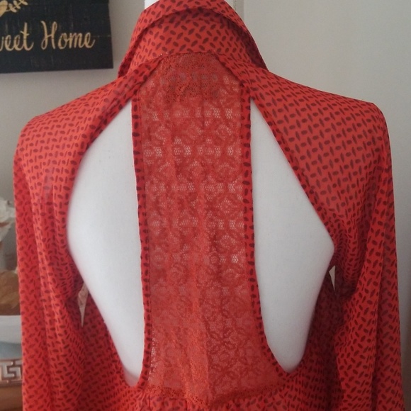 Romeo & Juliet couture hi low cut out tee - Picture 5 of 6